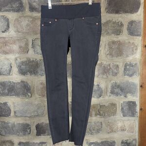 H&M &Denim Woman's Size 4 Black Super Skinny Pull-on Maternity Pants Raw‎ Hem